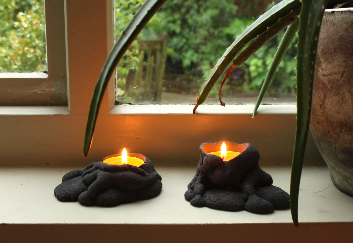 lava-pait-lit-inside.jpg