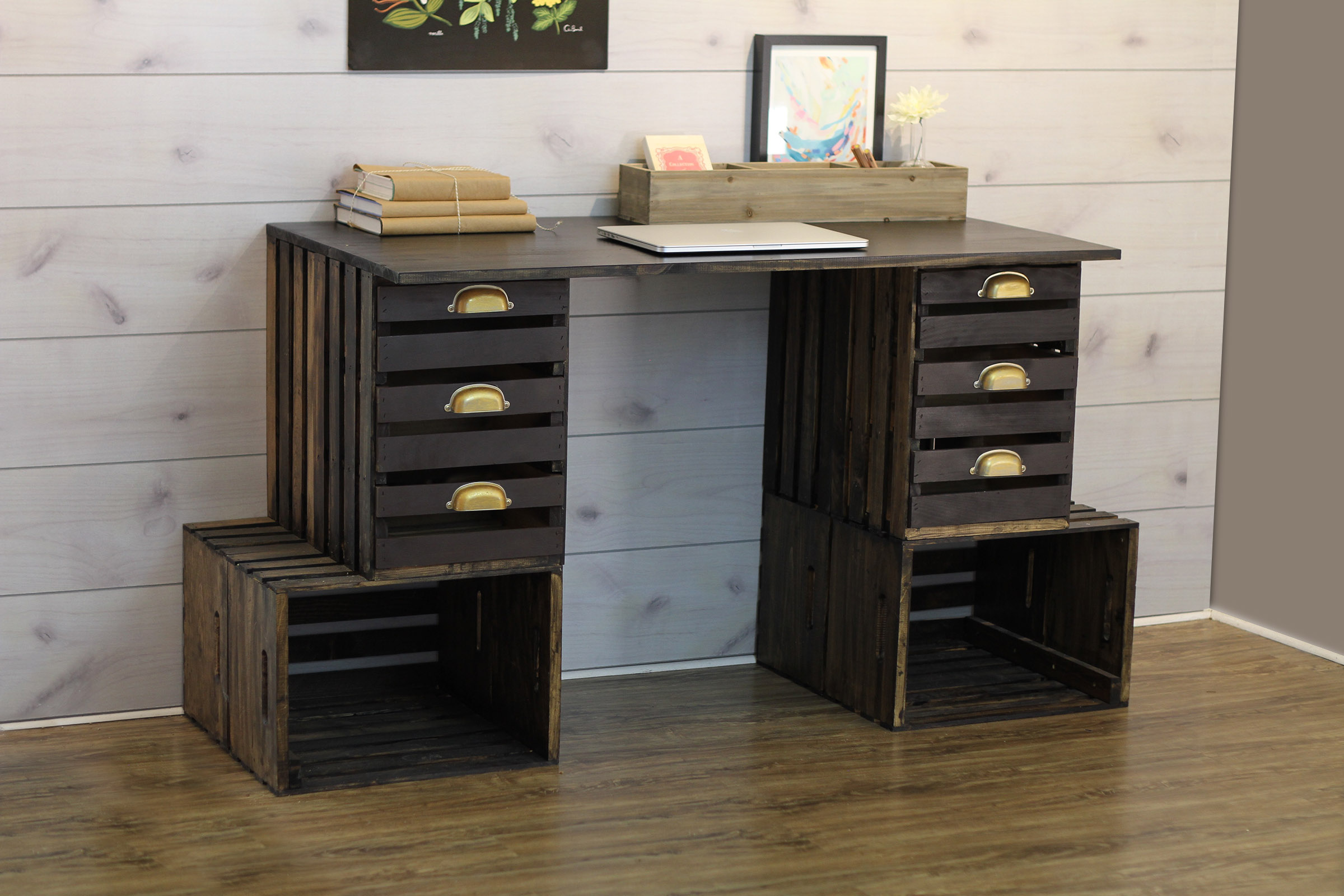 Picture: Crates &amp; Pallet Crate Desk Project&nbsp;