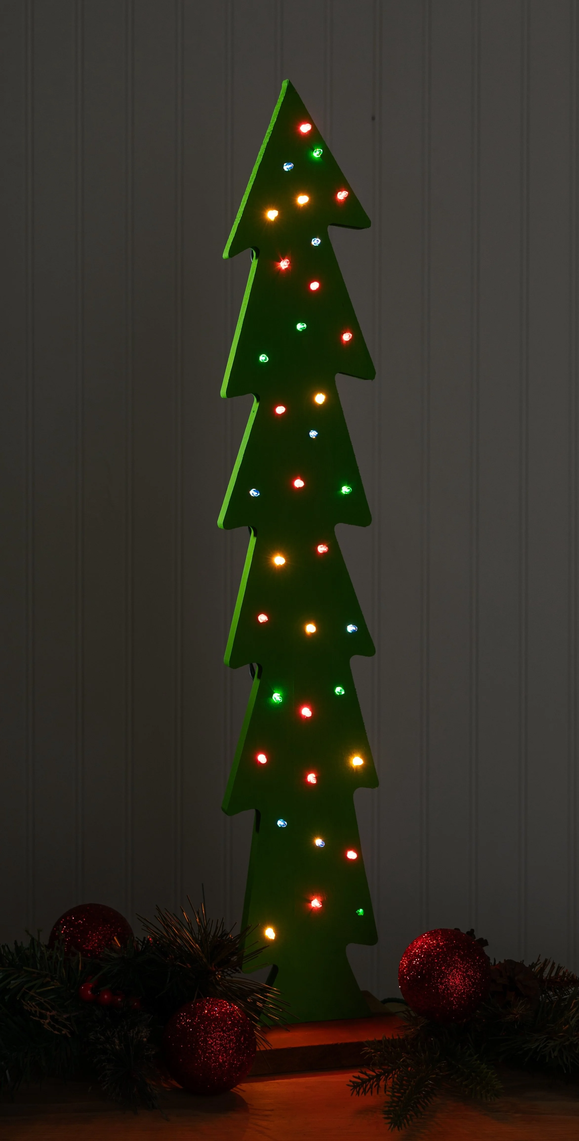 Tree_Dark.jpg