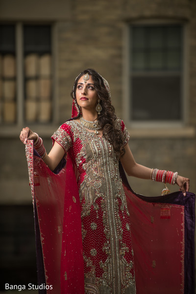 REAL WEDDING FEATURE - MAHARANI WEDDINGS Photogrpahy: Banga Studios // Planning: Events By Emma // Makeup: Makeup Expressions by Rimpal // Hair: V anhoft Hair