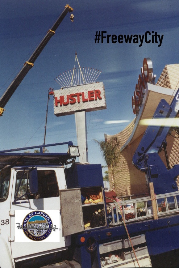 THE HUSTLER CASINO UNDER CONSTRUCTION (2000)