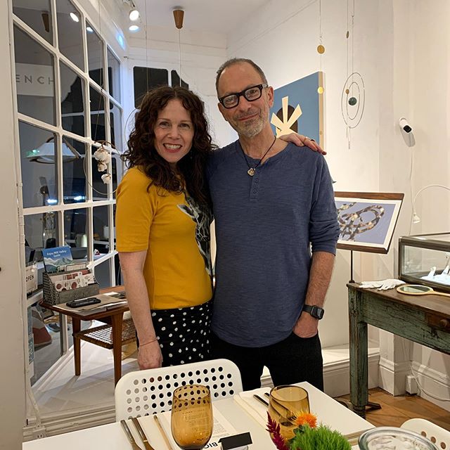 The art of the feast! A feast of the senses. Thank you for the incredible Art-Full evening by @poetandthebench !
.
.

Once again the curators of cool (Bonnie &amp; Jeffrey) found amazing and articulate artist @jeffreypalladini and paired him with Che