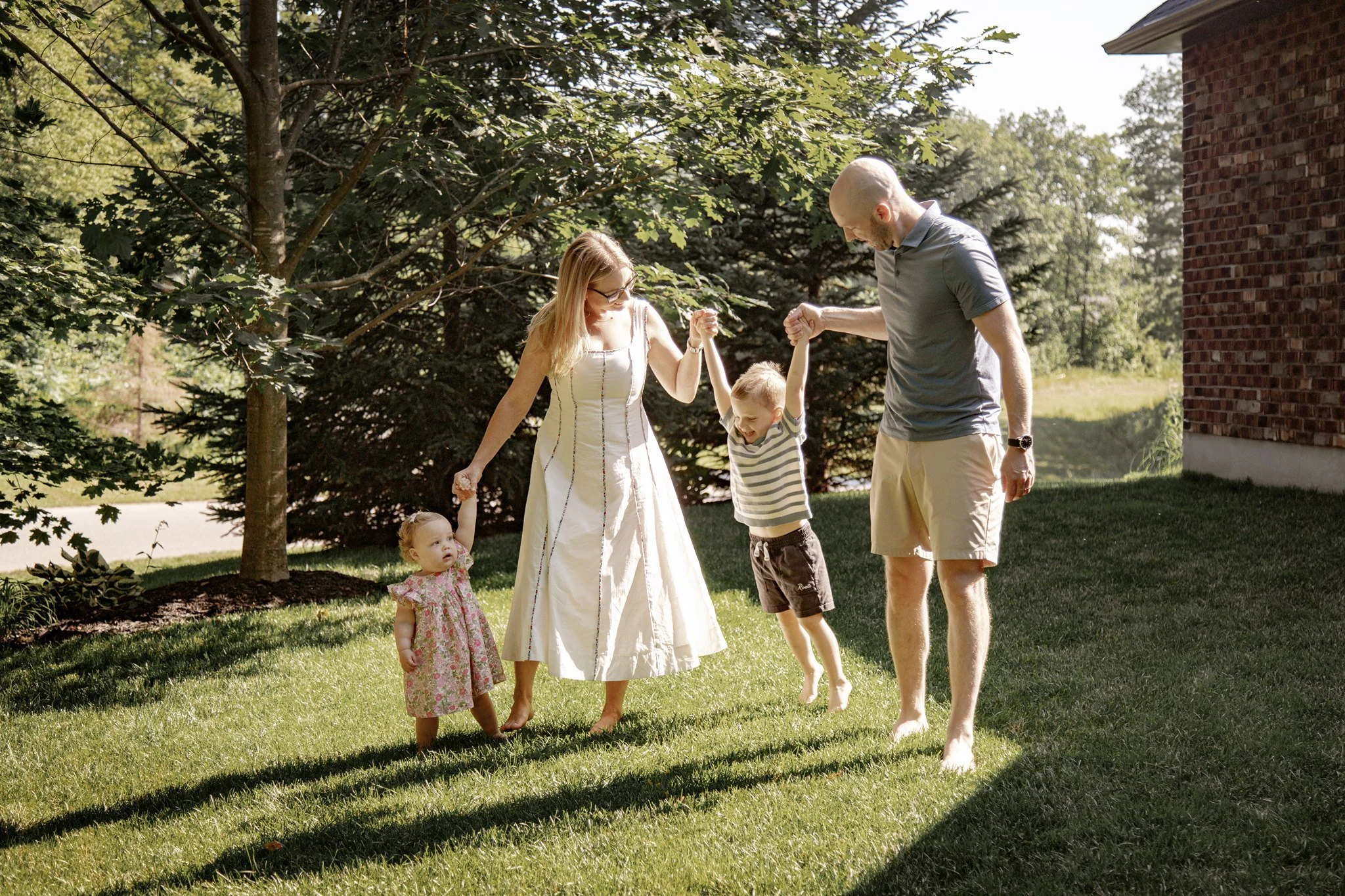 family with kids photoshoot barrie.jpeg