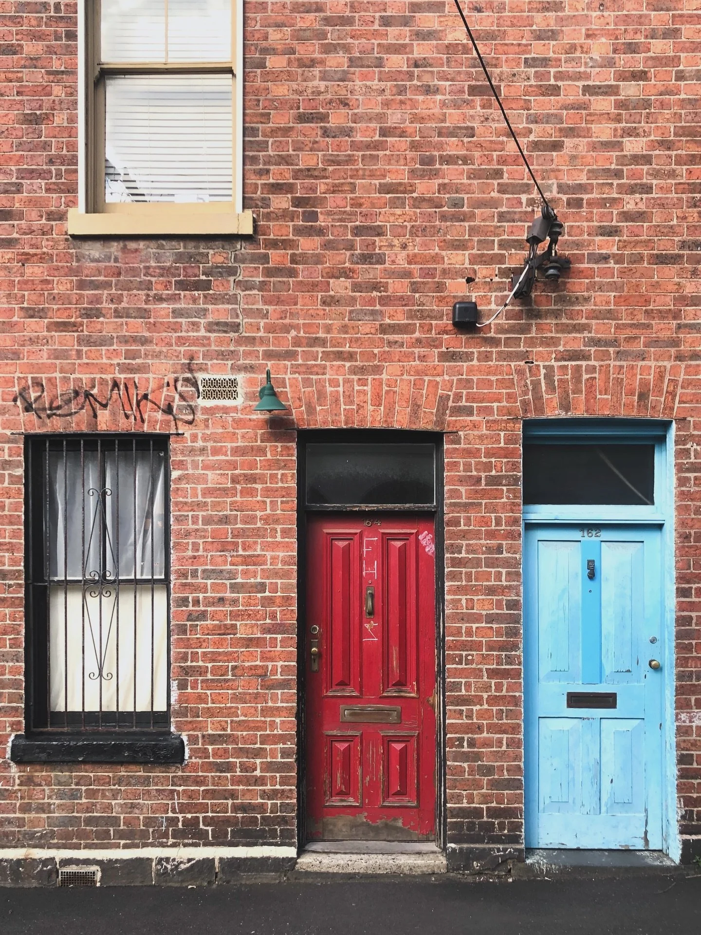 A collection of doors discovered strolling through the backstreets of Fitzroy. Love the vibrant hues of Melbourne&rsquo;s laneways.

#melbourne #melbournelaneways #melbournearchitecture #urbanexploration #hiddengem #citylife #streetphotography #doors