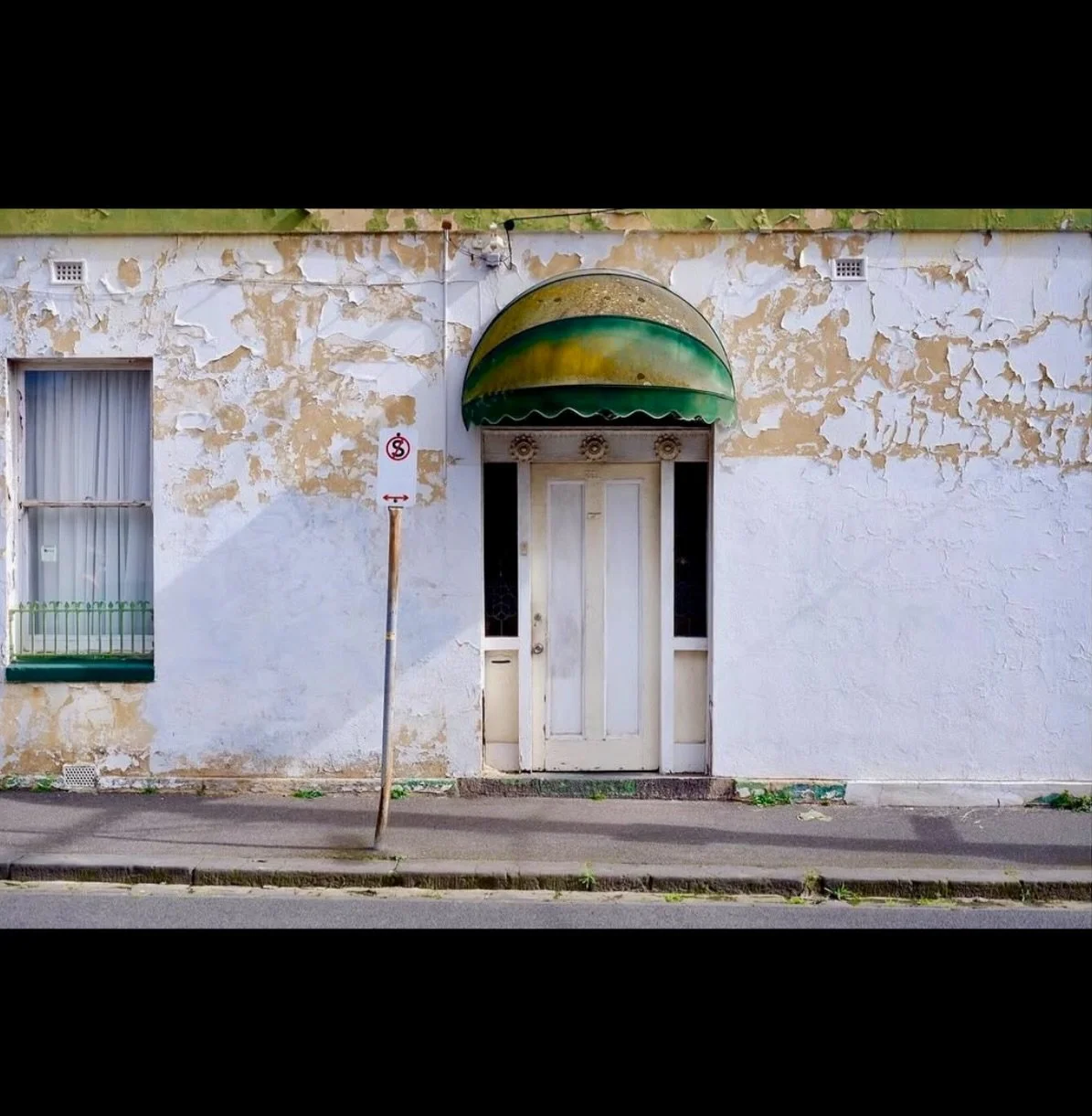 Hidden North: Fitzroy
Layers of paint, small details, and the kind of character you can&rsquo;t recreate.

#InnerNorthMelbourne
#FitzroyLife
#UrbanFacade
#StreetPhotographyAustralia
#MelbourneCreatives