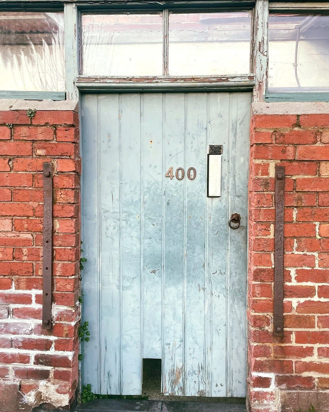 Doors of the Inner North. Passed daily. Rarely noticed. Each one holding a version of the street it belongs to.

Which one pulls you in?

#DoorsOfTheInnerNorth
#HiddenNorth
#Fitzroy
#StreetsofMelbourne
#MelbourneArchitecture