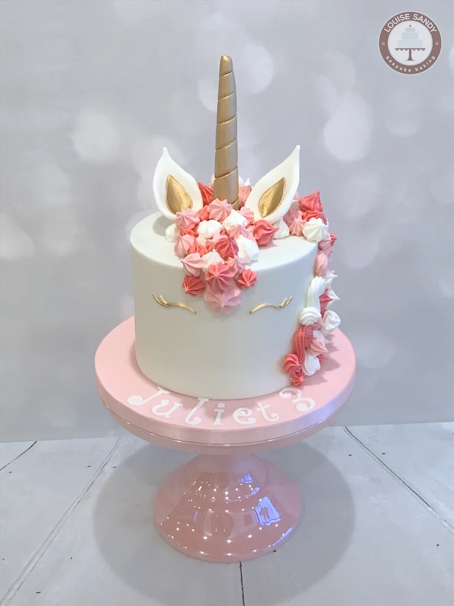 Beautifully Crafted And Elegantly Designed Louise Sandy S Custom Wedding Cakes Are Hand Made In Pacific Palisades Los Angeles Tantalizing Flavors With A Distinctly English Flair Combine With Artful Decoration For A Cake That