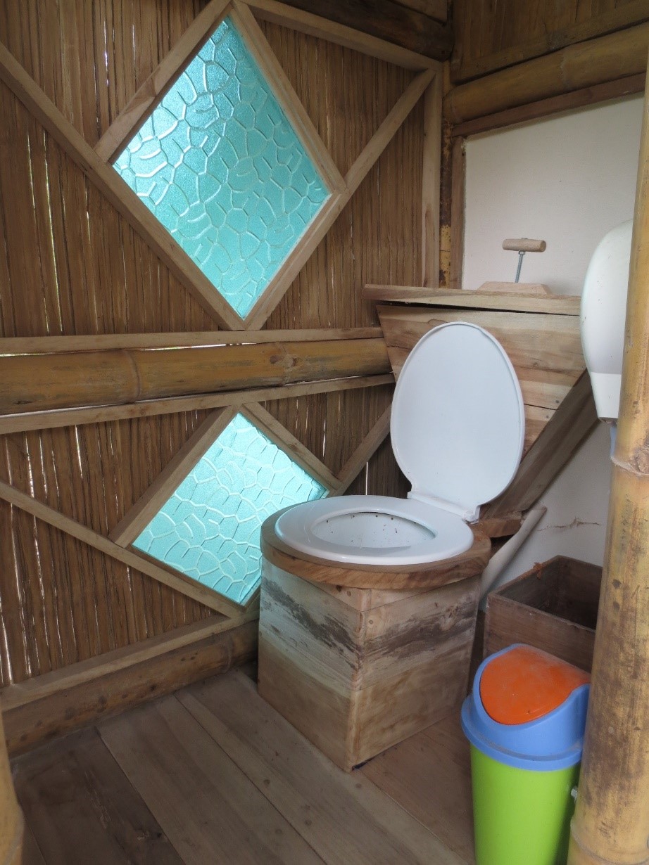 toilet 2.jpg