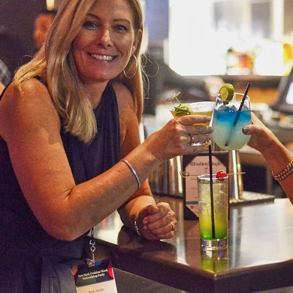 Elizabeth Smith &amp; Melissa Shea run Fashion Mingle, a fashion tech startup designed exclusively for fashion professionals