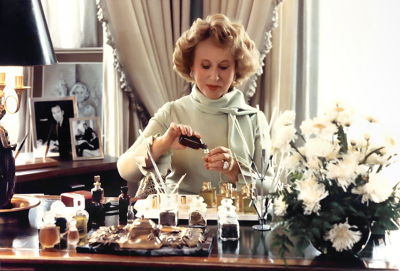 Why Estée Lauder’s Old School Rules Win the Digital Age