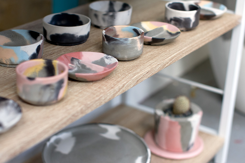 Small marbled vessels, planters and plates. Photo by Susan Fitzgerald.