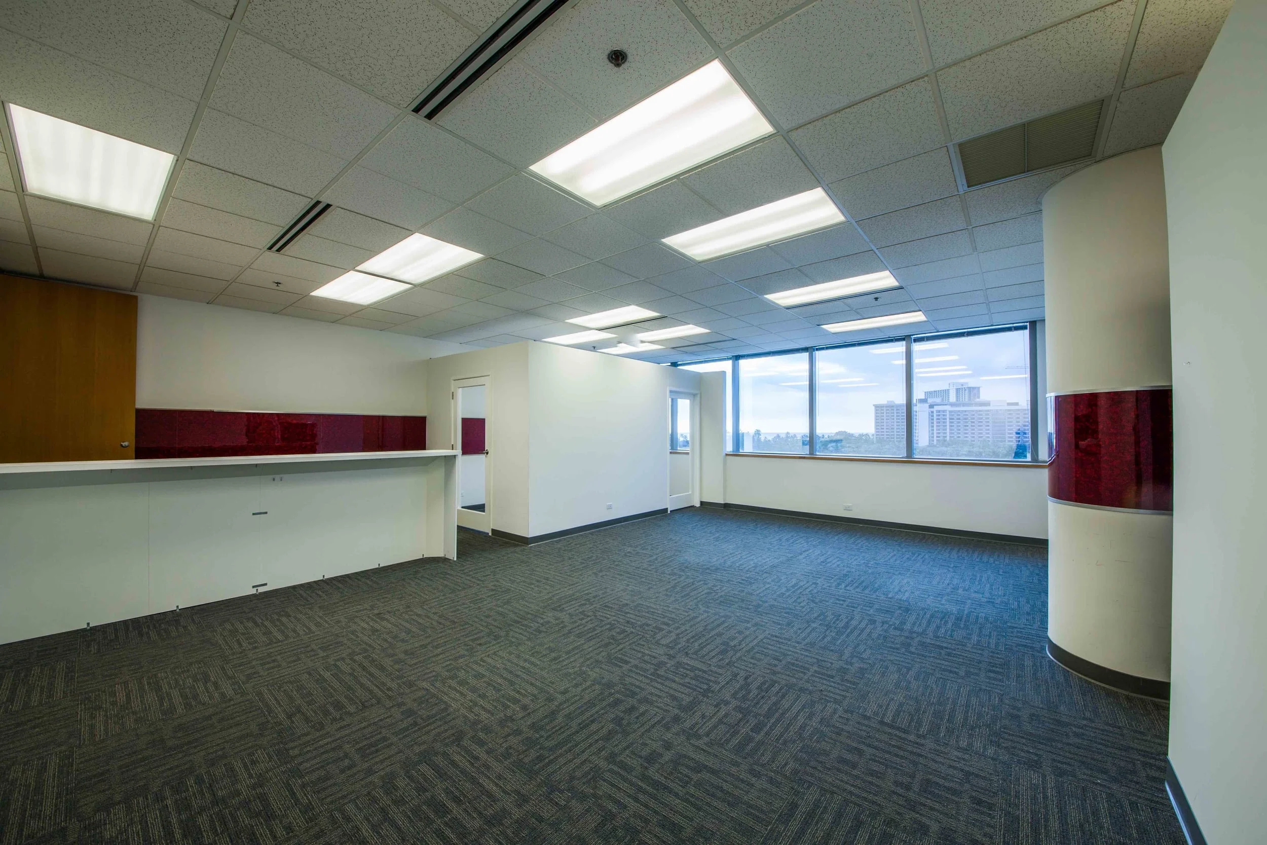 Recently renovated and upgraded with a custom designed reception area and kitchen with running water. Beautiful panorama view of Waikiki, Beachwalk, and the ocean!