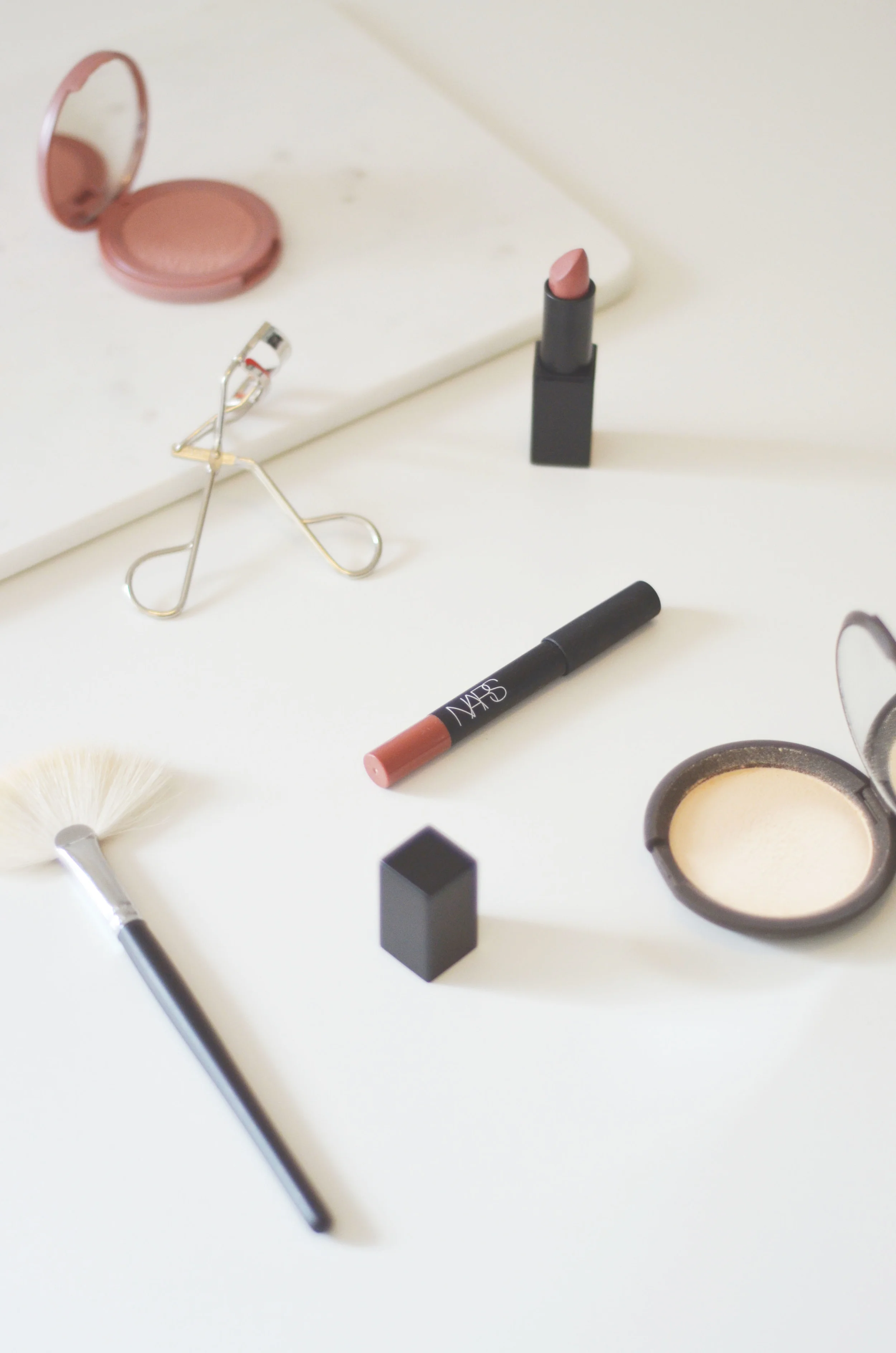 J A N U A R Y  FAVES