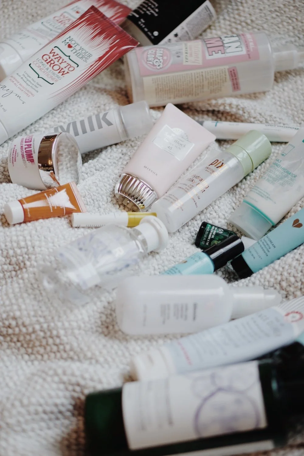 The E M P T I E S | 015