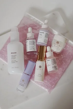 Blogmas Giveaway (Glossier + Tatcha)