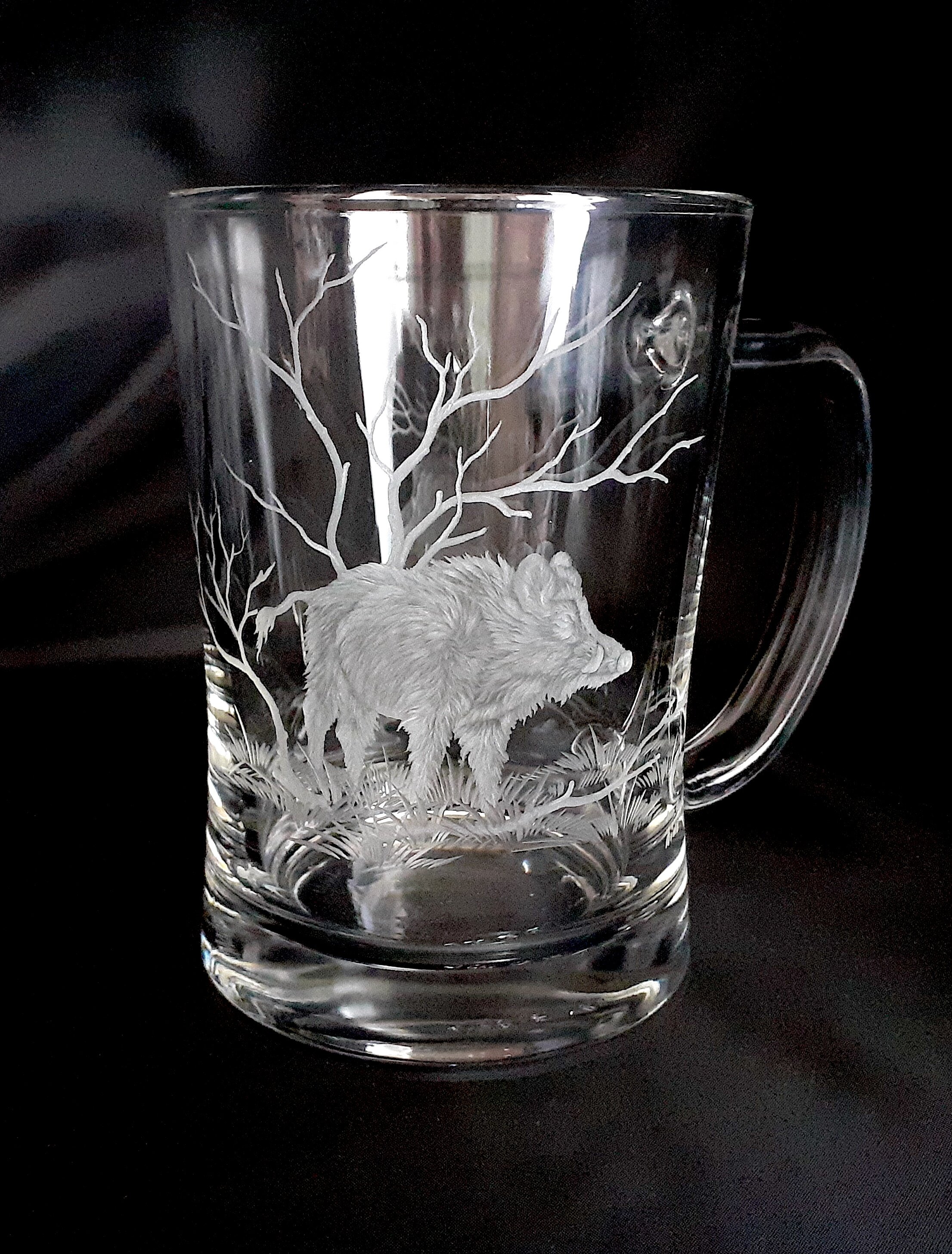 beer mug hand engraved with wild boar .jpg