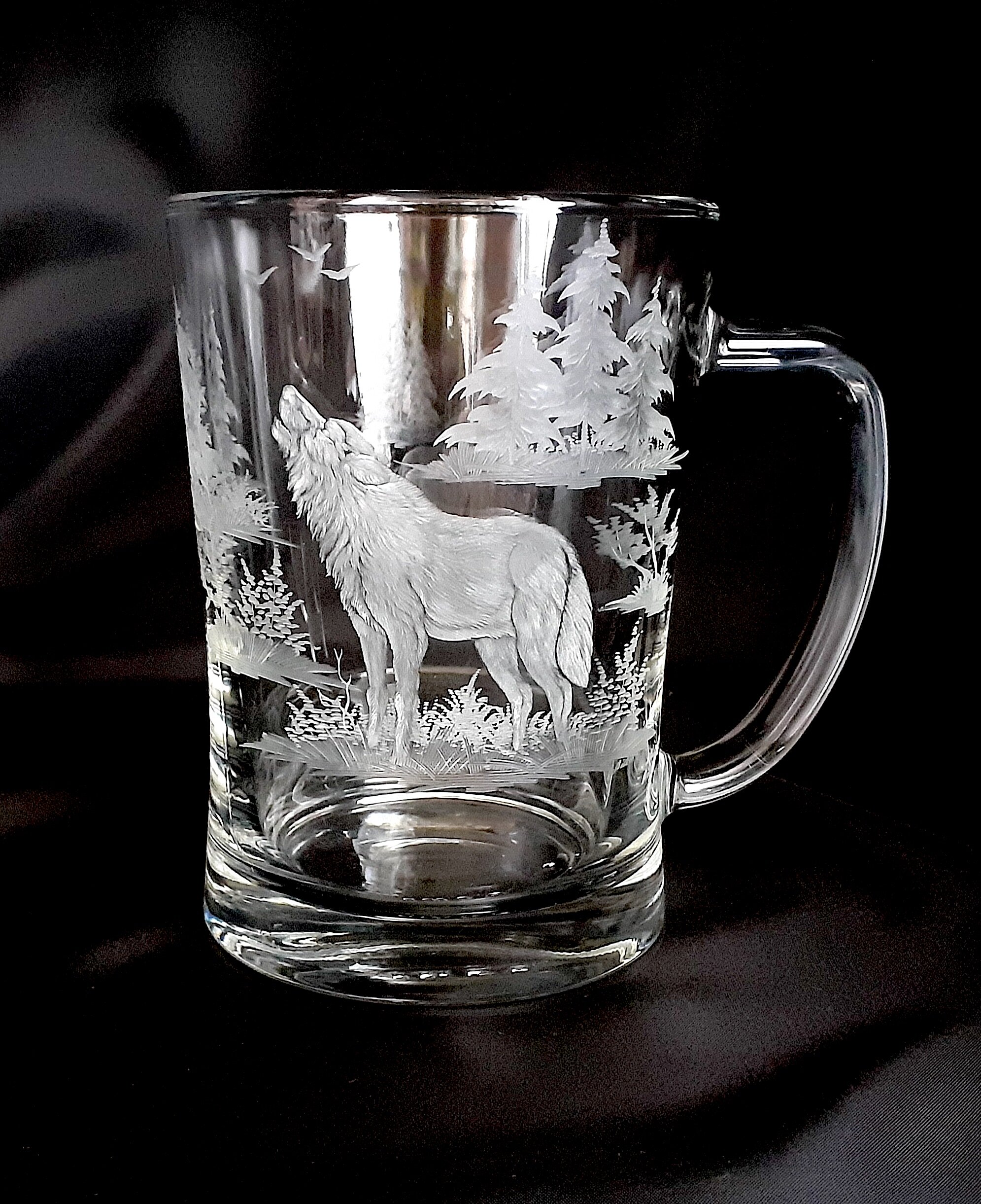 beer mug hand engraved with wolf .jpg