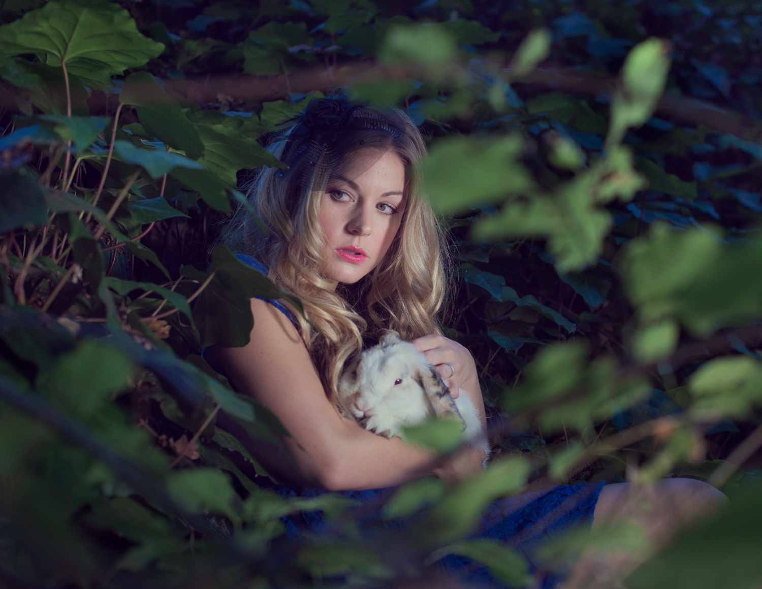 Alice and the white rabbit // Ashley Petersen Photography