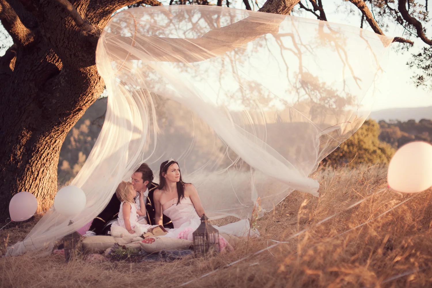 Fairytale Family Portrait // Ashley Petersen Photo