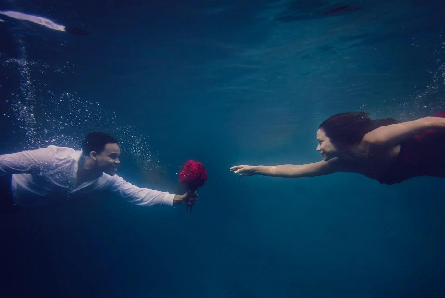 Underwater Engagement // Ashley Petersen Photo