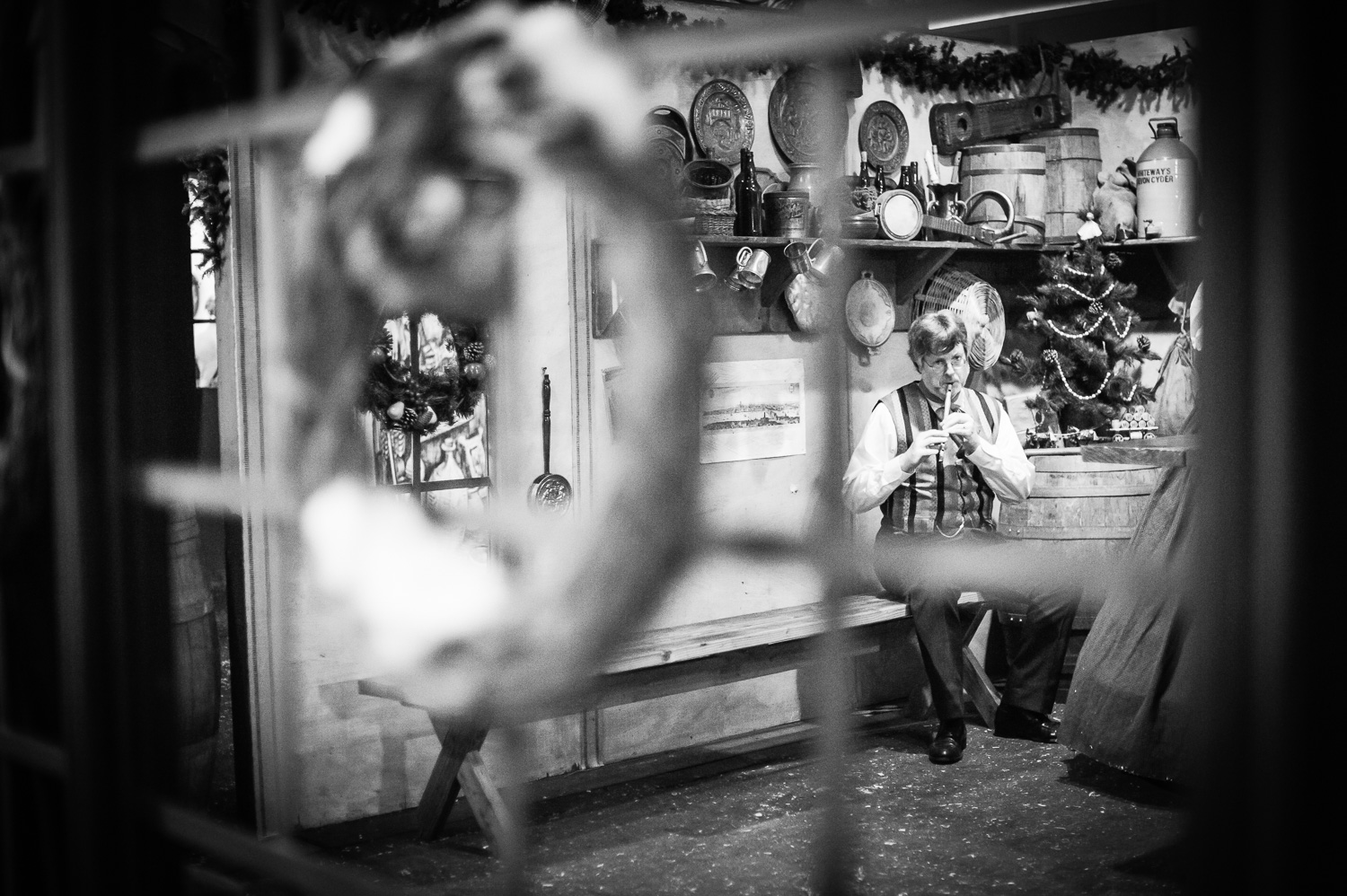 Musician // The Great Christmas Dickens Fair // Ashley Petersen Photo