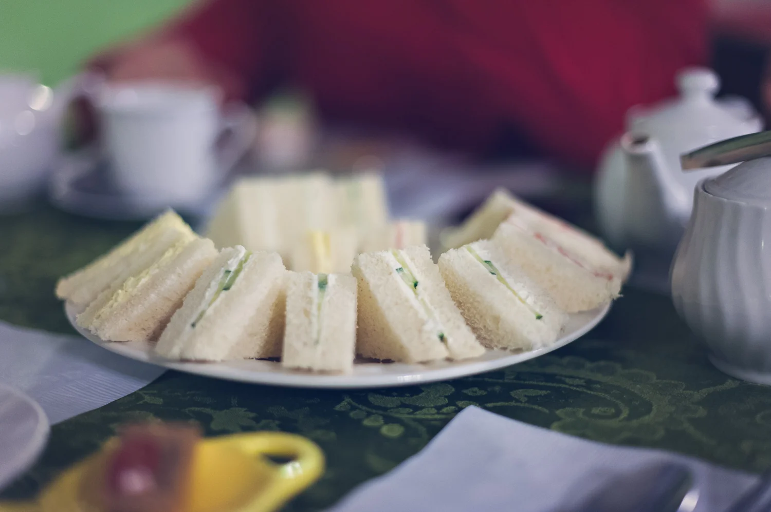 Tea and Sandwiches // The Great Christmas Dickens Fair // Ashley Petersen Photo