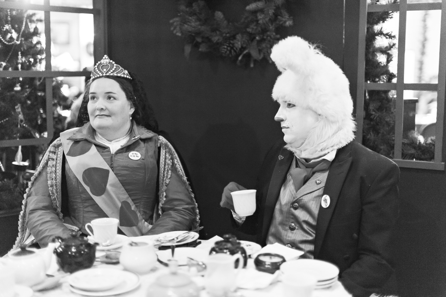 Queen of Hearts and the White Rabbit // The Great Christmas Dickens Fair // Ashley Petersen Photo