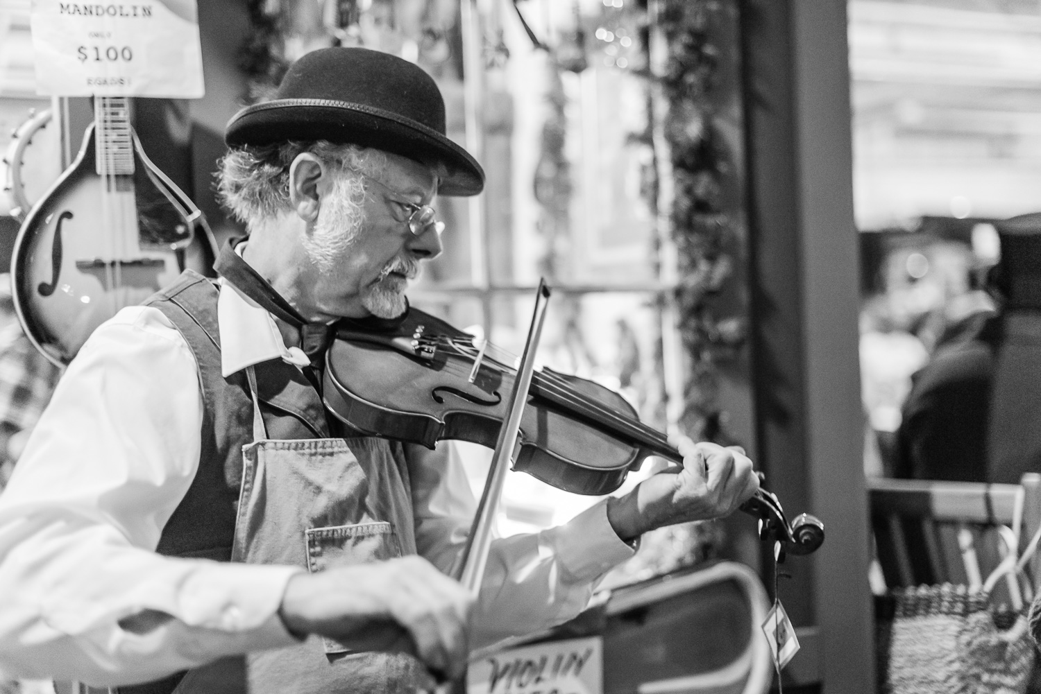 Violist at the Dickens Fair // Ashley Petersen Photo