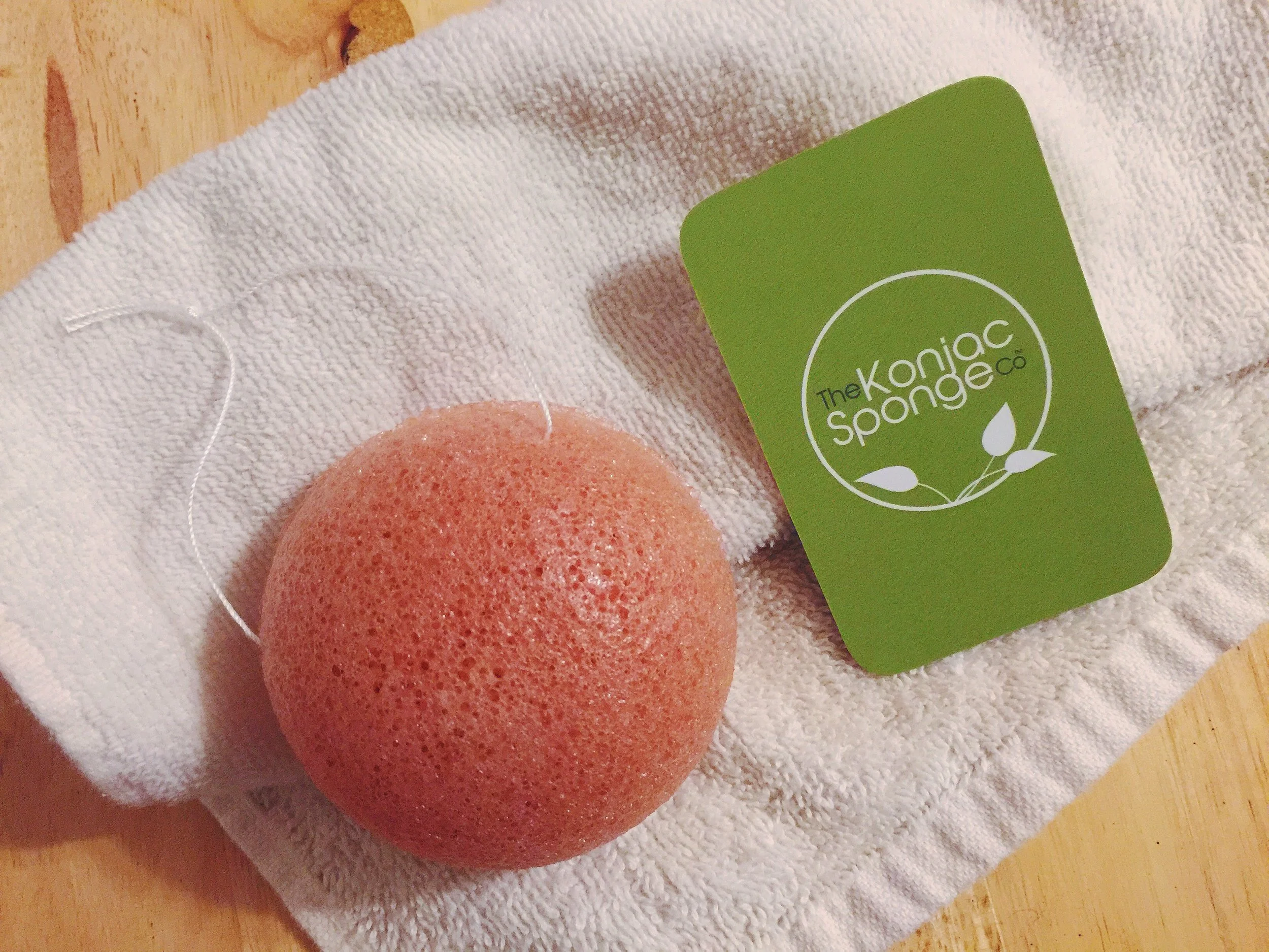 Konjac Sponge // Beauty Picks & Tricks