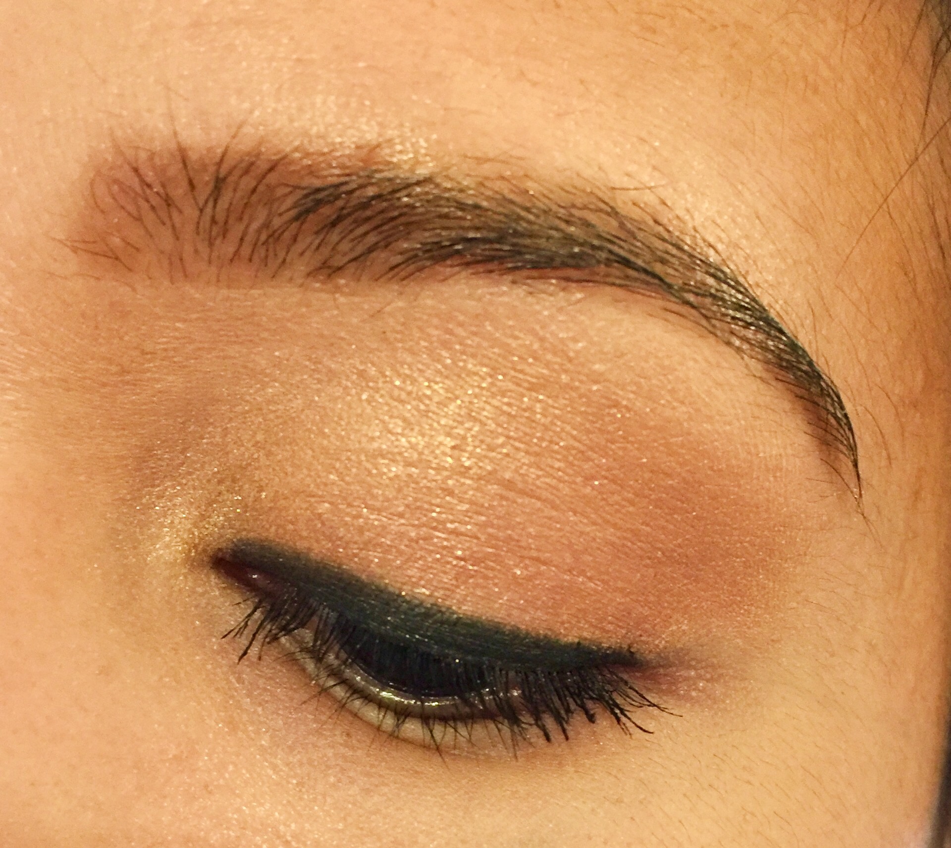 ULTA Brilliant Color Eyeshadow in Gold