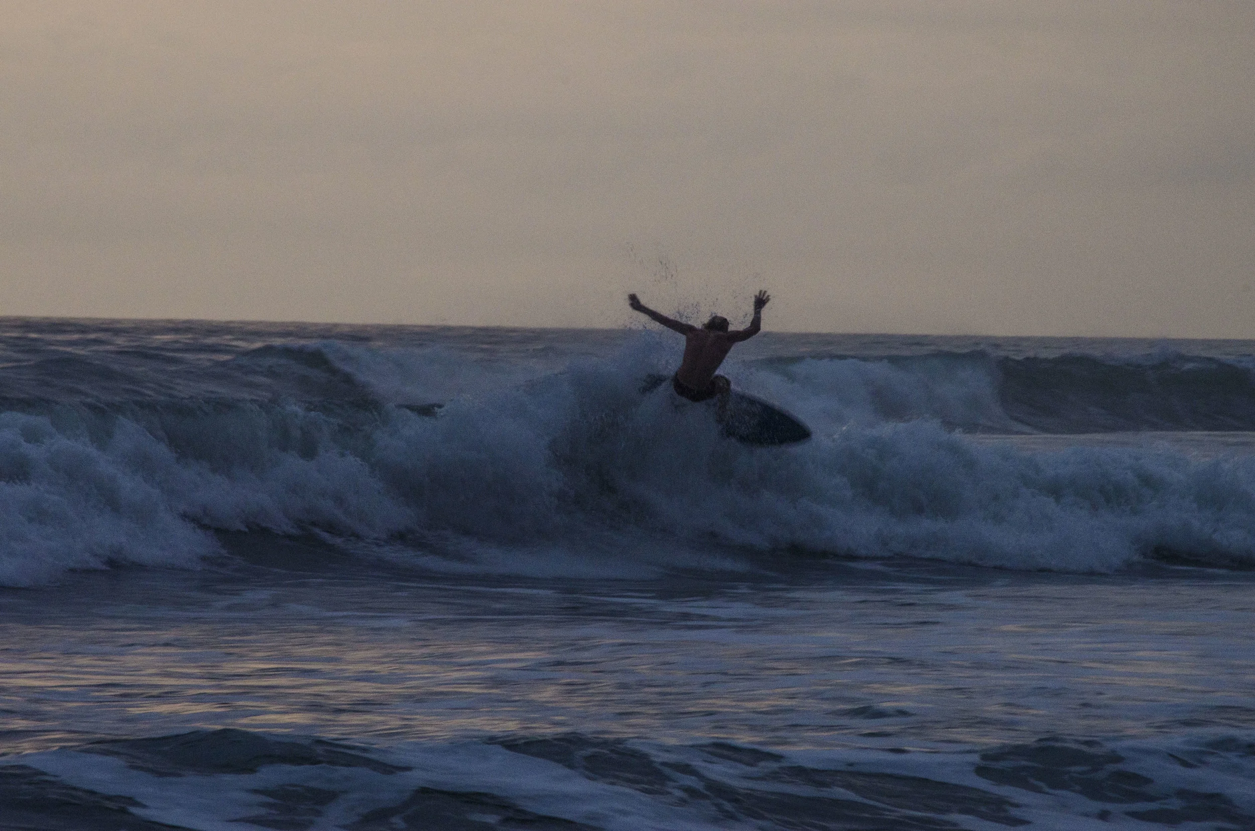 Pat Catching a Sunset WaveDSC_0137.JPG
