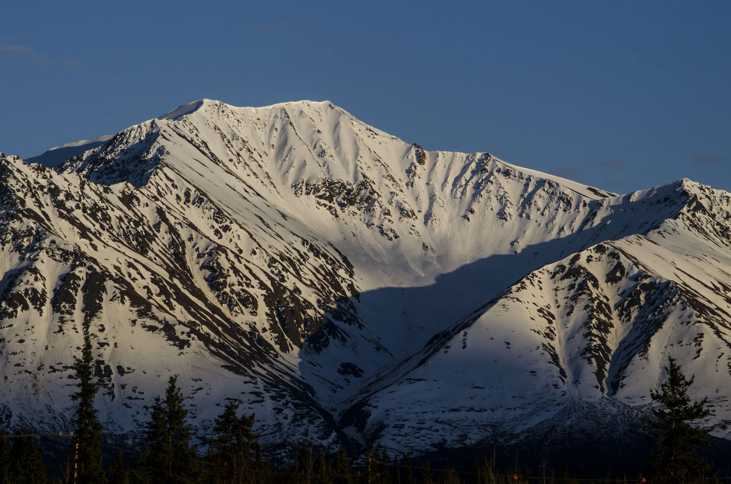 AlaskaRangeExtendedSunset_Cantwell,Alaska_May2017.jpg
