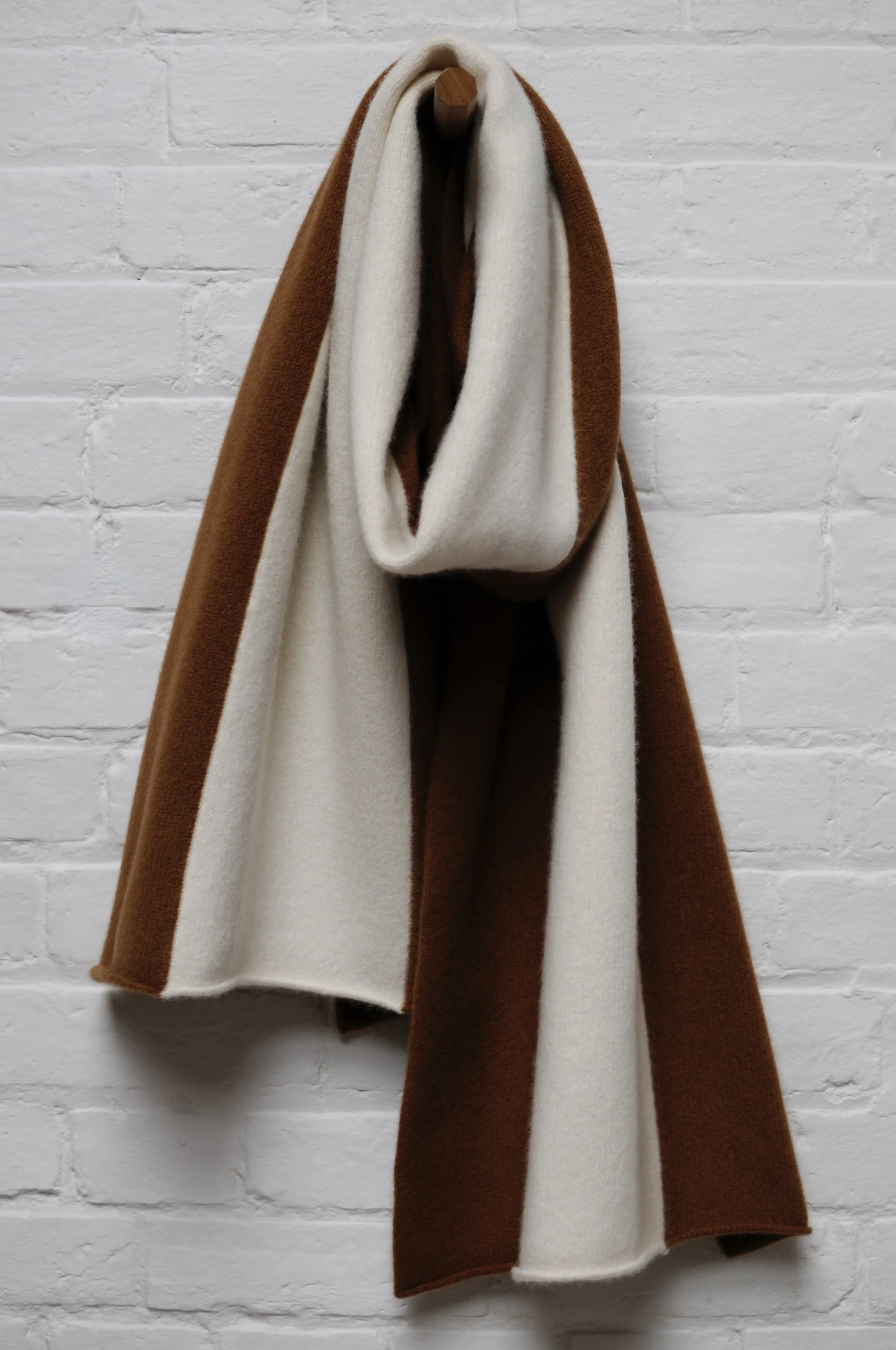 XL College Scarf. Vicuna brown and Undyed white. Superfine Merino Lambswool. Hand mage in-house. Shepherd England.