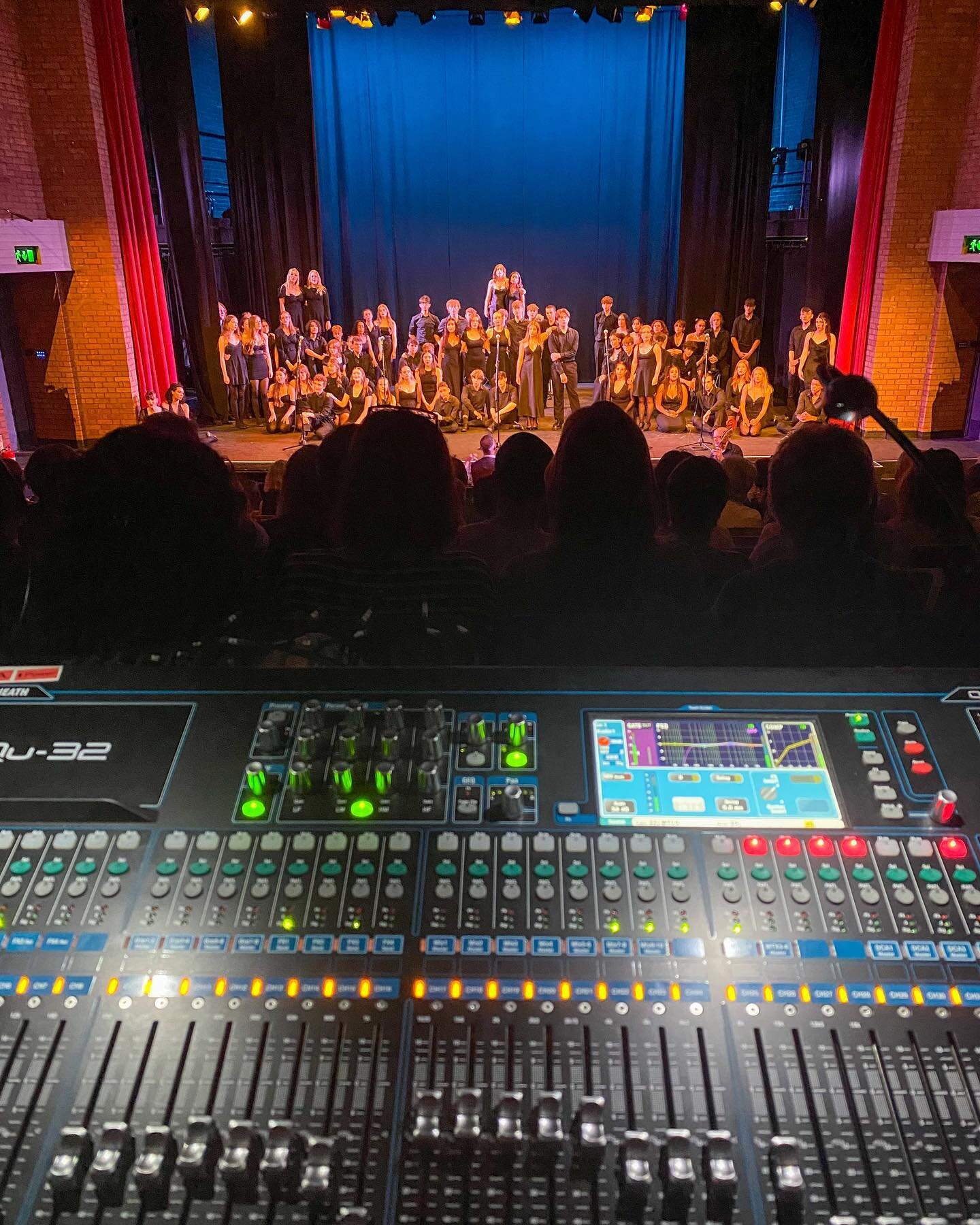 Spent the weekend mixing sound for @musicalyouthcompanyofoxford summer concert at @ameytheatre 🎙️ some of the most incredible vocals I&rsquo;ve ever heard from MYCO ✨