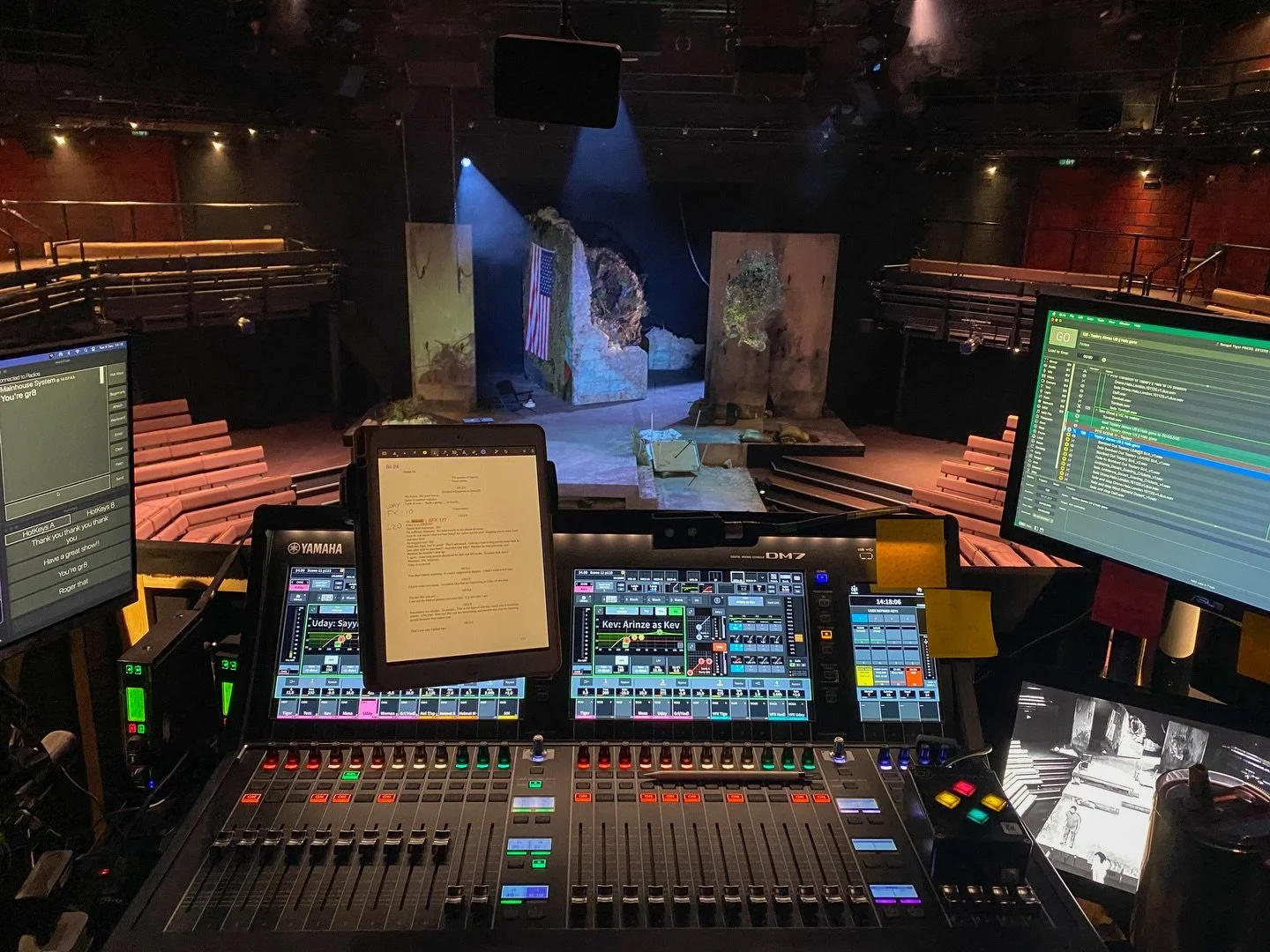 🐅 same place, different view 🐅 Bengal Tiger at the Baghdad Zoo Press 🐅

Best team ever: @callumwatsonsound @clairestampy Elena Pe&ntilde;a