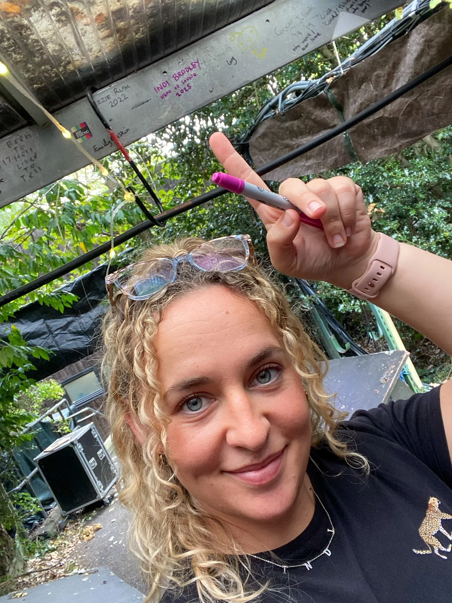 Some of the many magical moments from my time as Head of Sound at @regentsparkoat &hellip;
1. graffiti
2. i LOVE sitz x2
3. beautiful sets
4. oh, the sun will come out tomorrow ft. @jo_stock modelling my rain outfit
5. if I had to work Sundays, then 