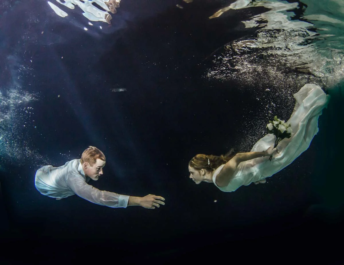 Underwaterwedding3.jpg