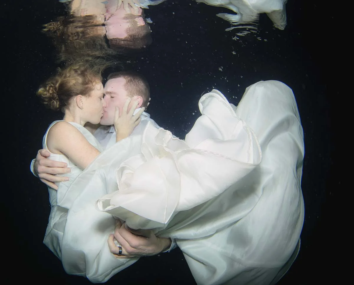 Underwaterwedding2.jpg