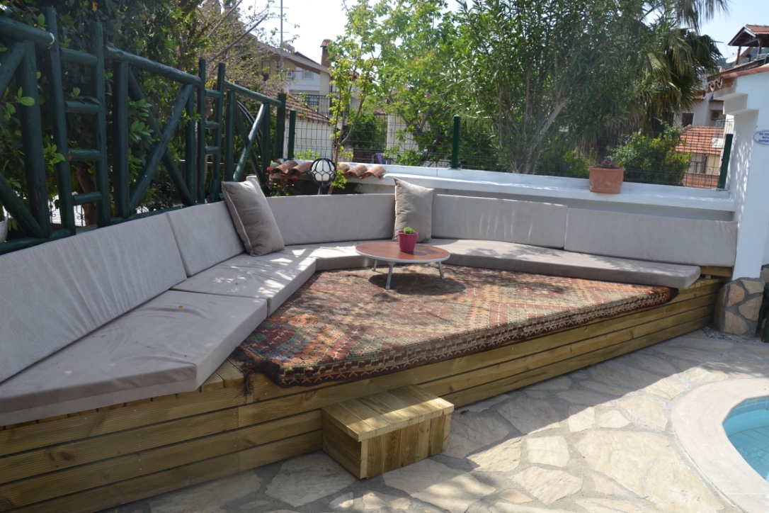 Sitting Area.jpg