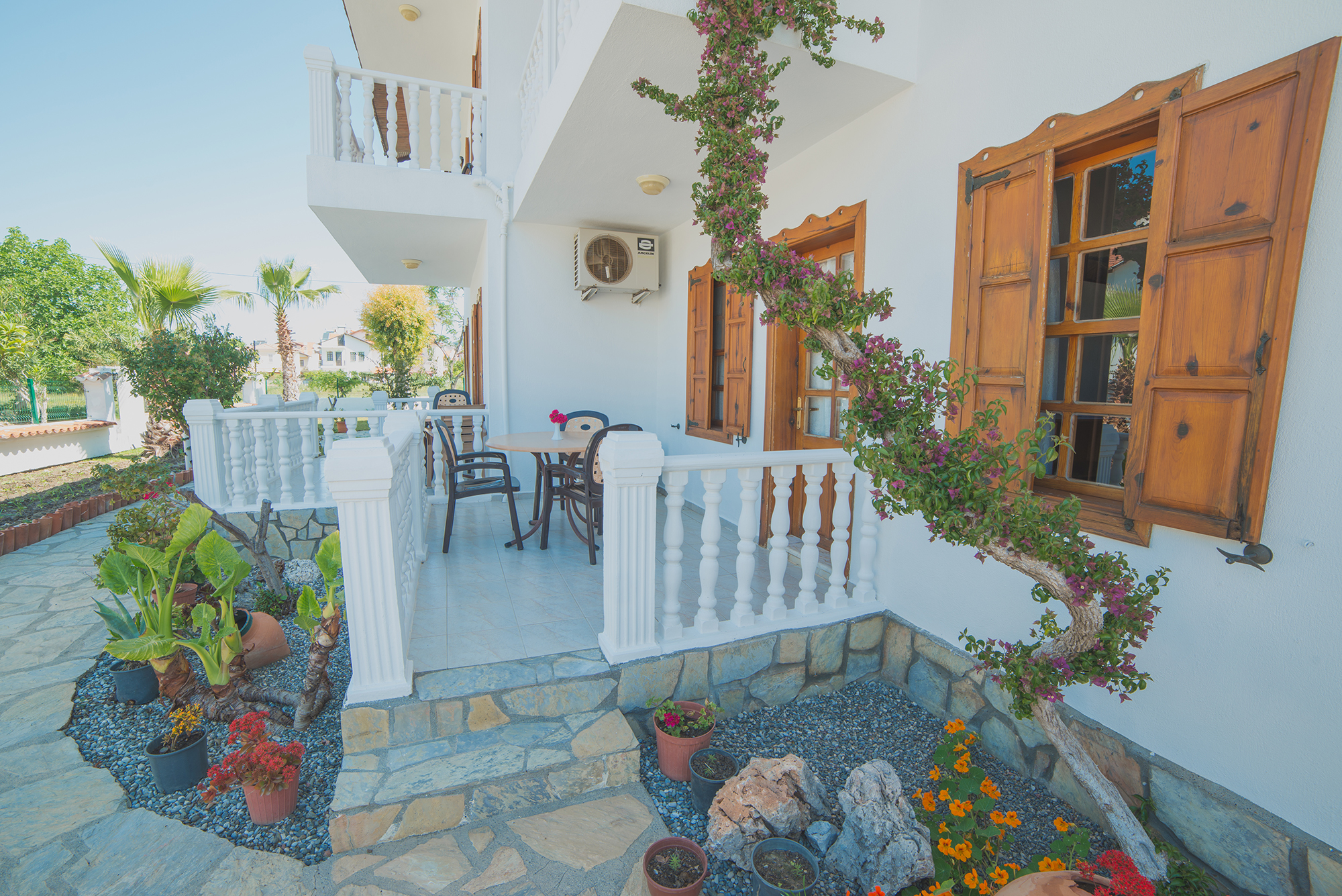 Balcony downstairs.jpg