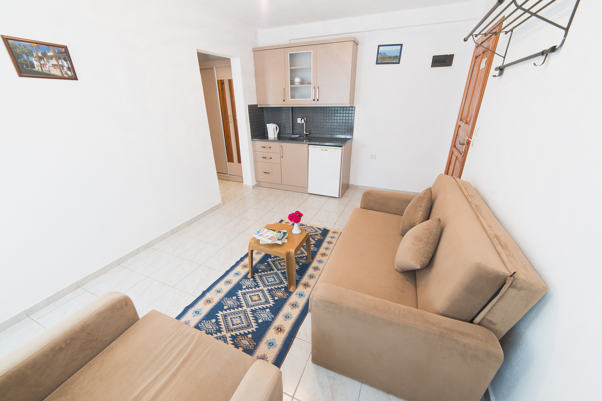 new living room.jpg