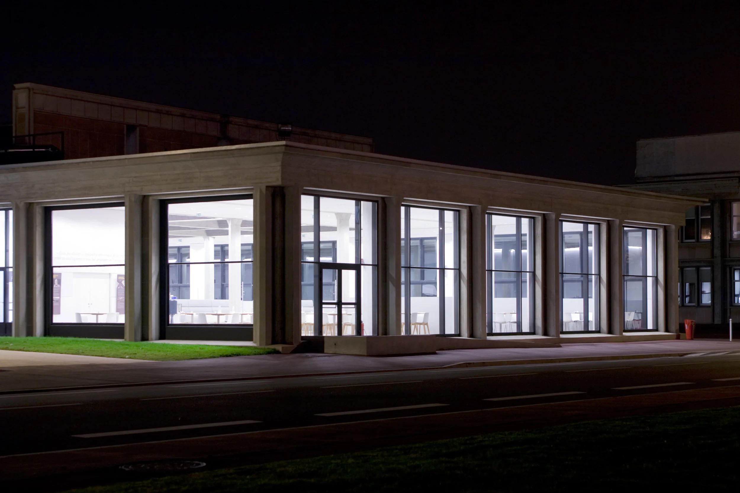CEA, Saclay, Paris (center for nuclear studies)