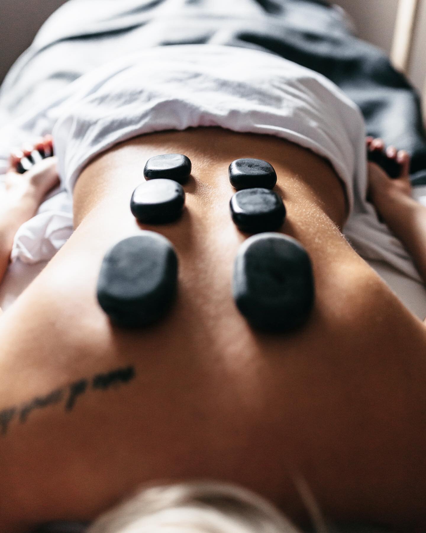 We hope your weekend feels as peaceful as this. 
Who would like to see Hot Stone Therapy back at Body Waves? Comment below!
.
.
.
#massage #massagetherapy #registeredmassagetherapy #winnipegmassagetherapy #massage #cuppingtherapy #cupping #therapy #m