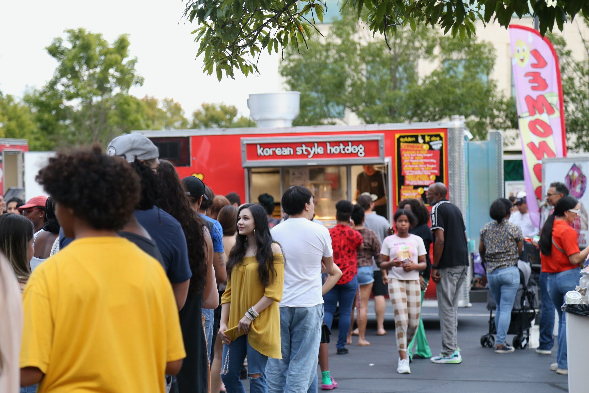 We're seeking new food trucks for the Spring Brier Creek Food Truck Festival! 👀
.
Tag your favorite Food Truck and Let them know you want to see them this spring. 😁