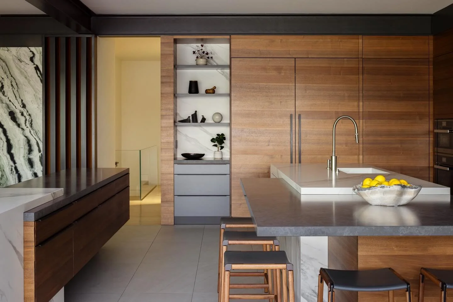 Here&rsquo;s a reminder that transformation doesn&rsquo;t always require starting over - sometimes the most rewarding design work comes from looking inward. Our #MCT_FeniksHouse&nbsp;remodel stayed within the home&rsquo;s existing shell, yet crafted 