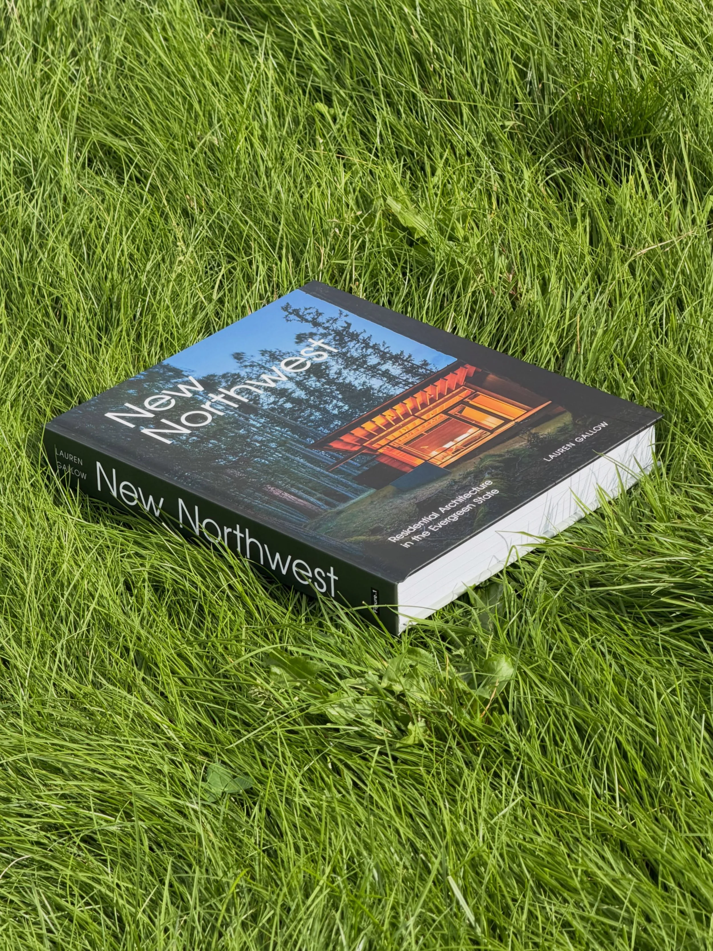 Honored and beyond excited to be featured in New Northwest: Residential Architecture in the Evergreen State written by Lauren Gallow @desert.ren with a foreword by William Hanley @williamhanley 

The book highlights incredible works of residential ar