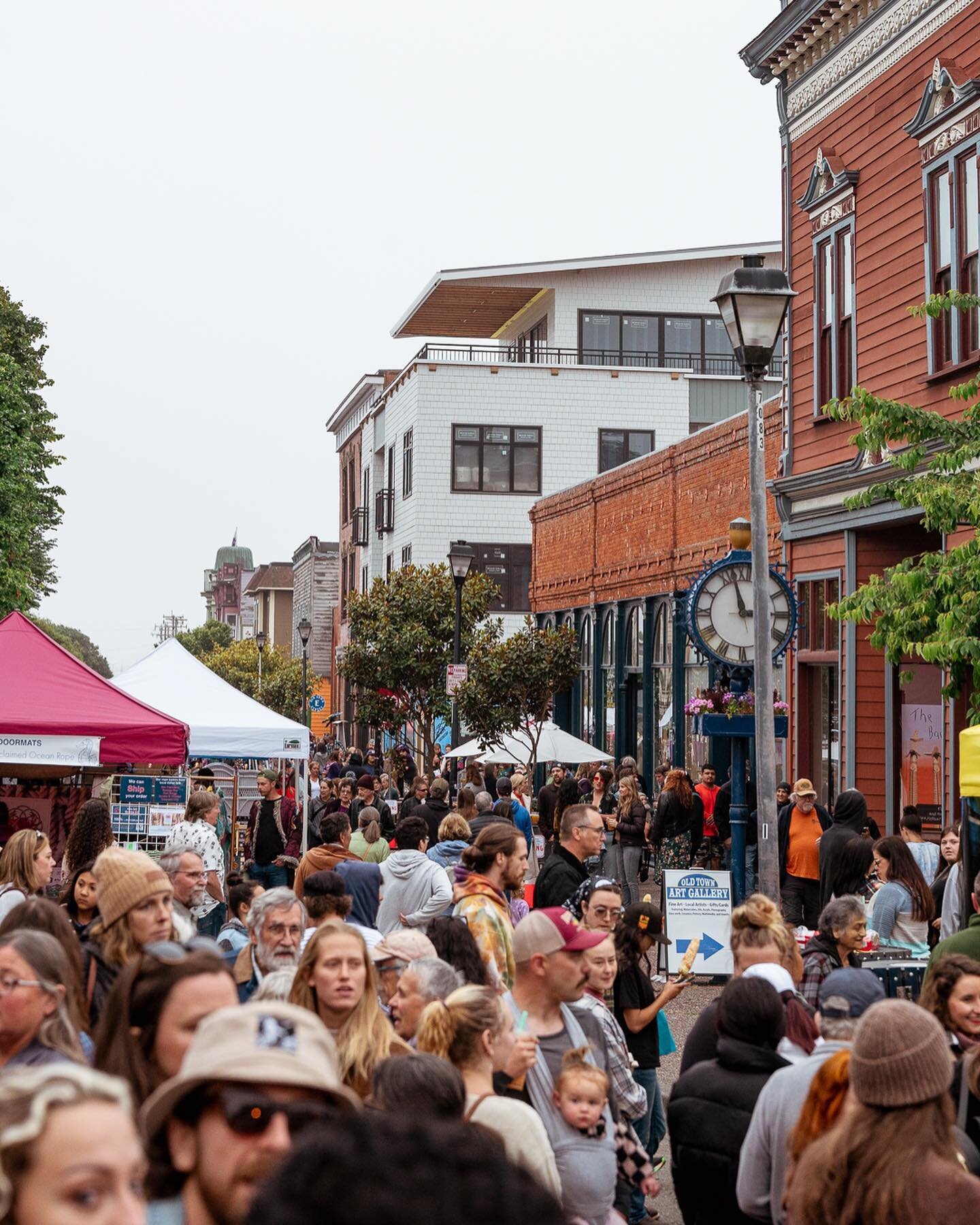 ✨EVERY FRIDAY! 5:30-8:30✨ 
📍Old Town Eureka

Tomorrow we continue kicking off our biggest and best season yet of @eurekafridaynightmarkets ⭐️ This year we are proud to be welcoming our largest lineup of local Artisans, Performers, Chefs and more to 