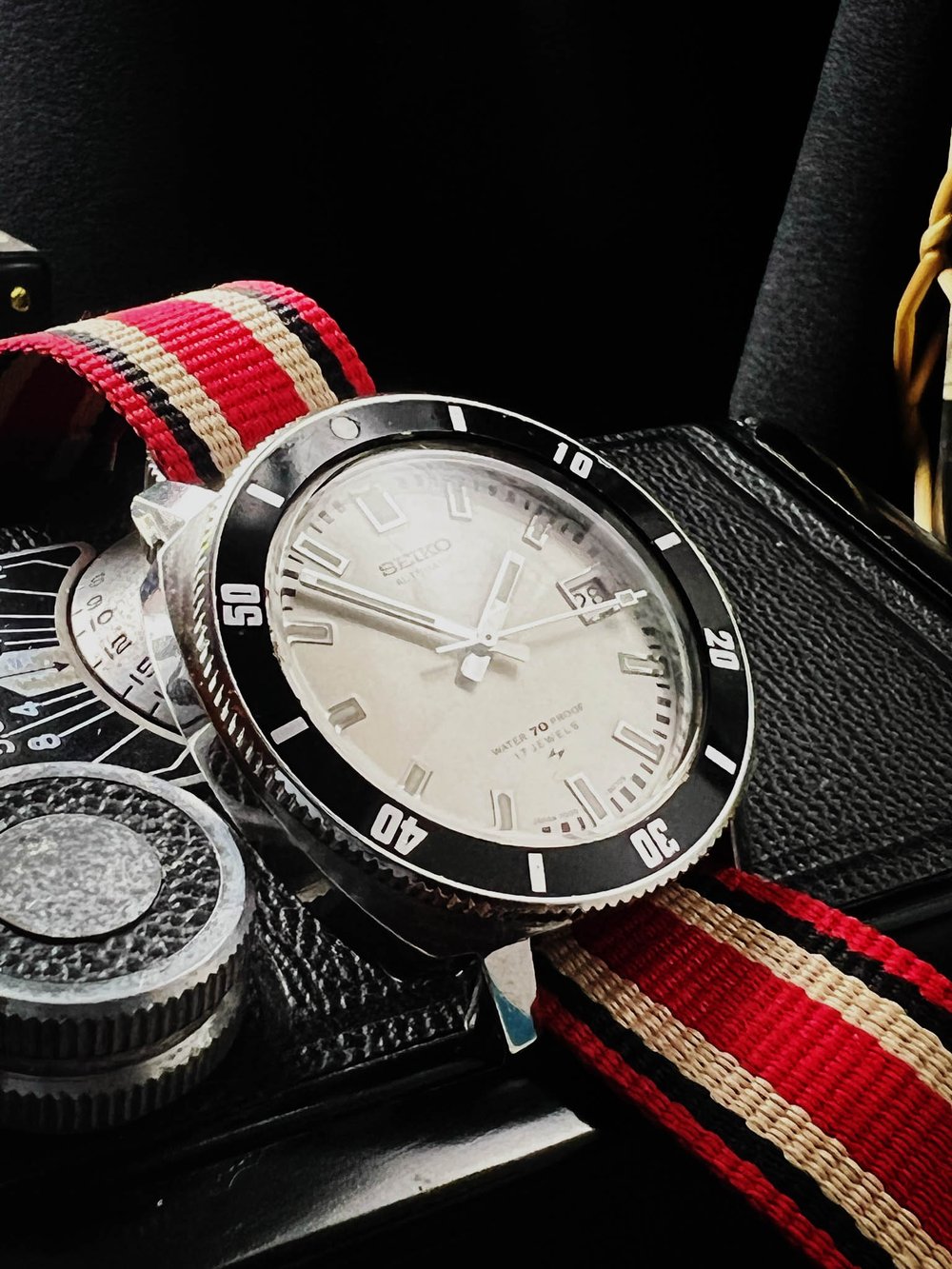Rare 70's Seiko 7005-8052 Diver — Cool Vintage Watches
