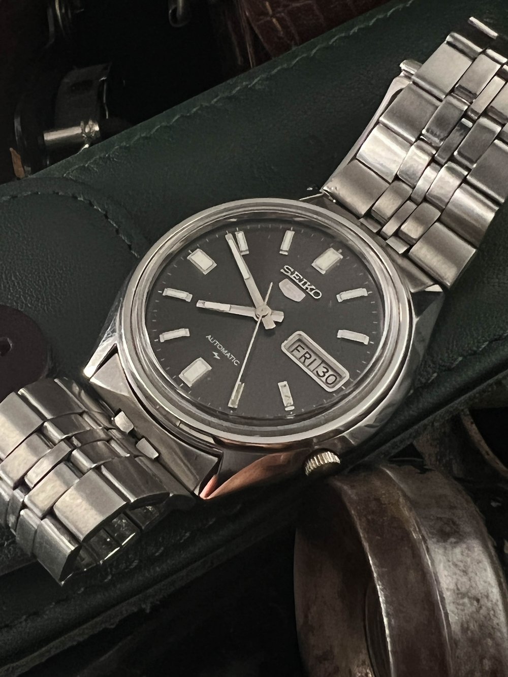 Seiko 5 Day Date — Cool Vintage Watches
