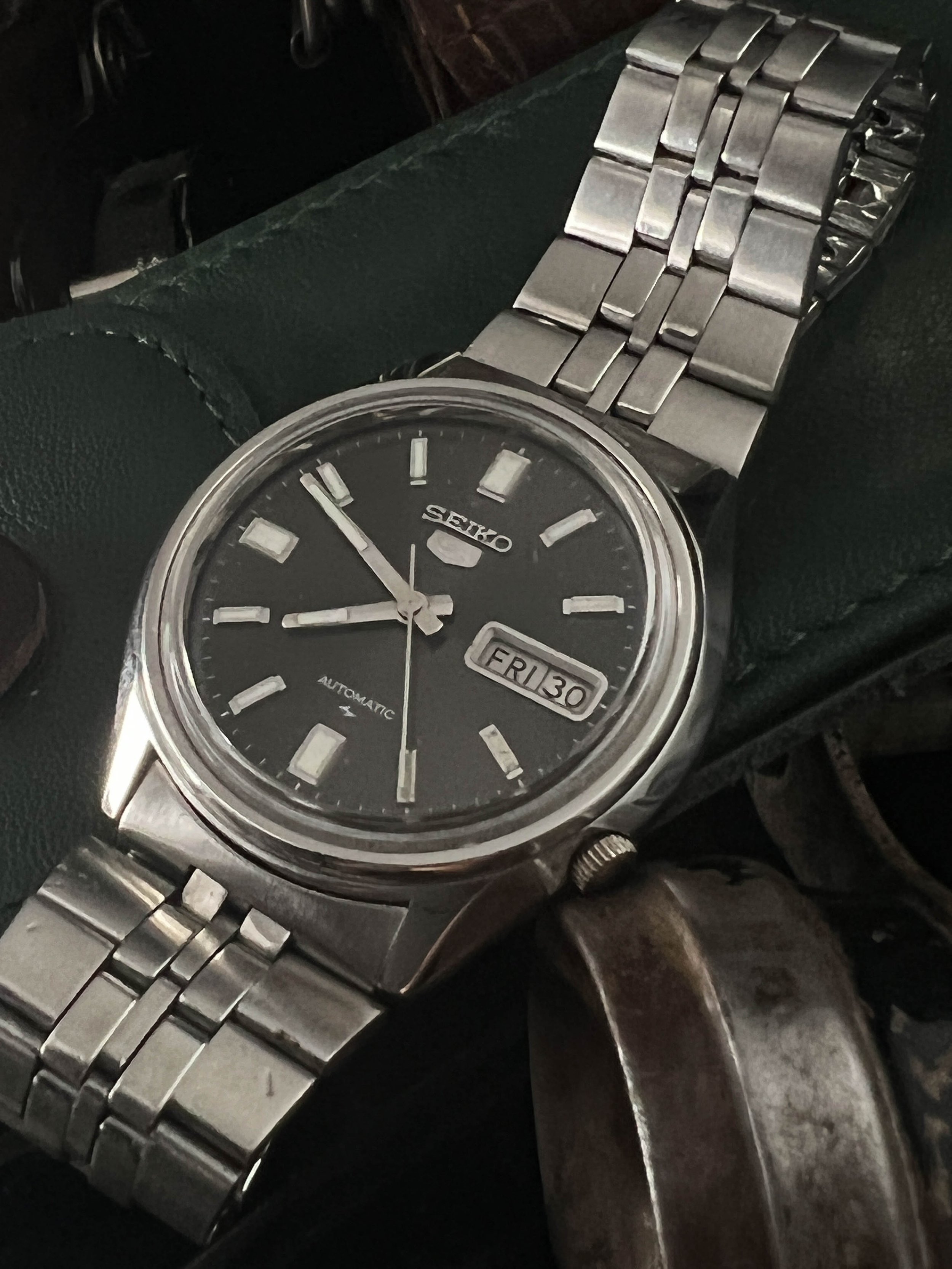 Seiko 5 Automatic Day Date — Cool Vintage Watches